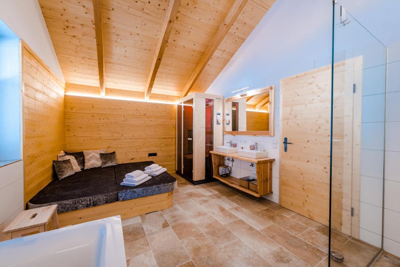 Hochleben-Chalets Am Erlebnisbauernhof Steinerhof Liebenfels エクステリア 写真