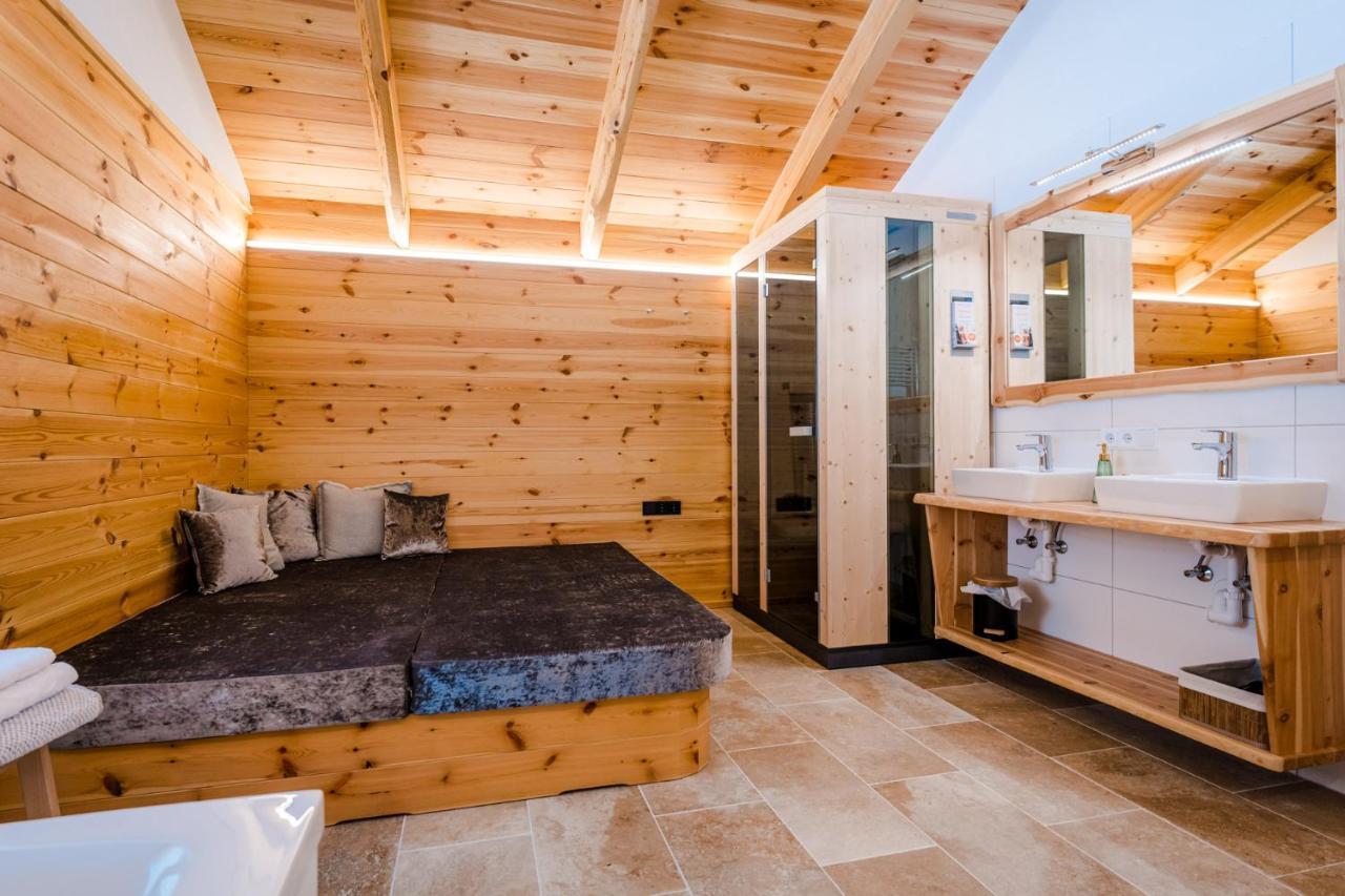 Hochleben-Chalets Am Erlebnisbauernhof Steinerhof Liebenfels エクステリア 写真
