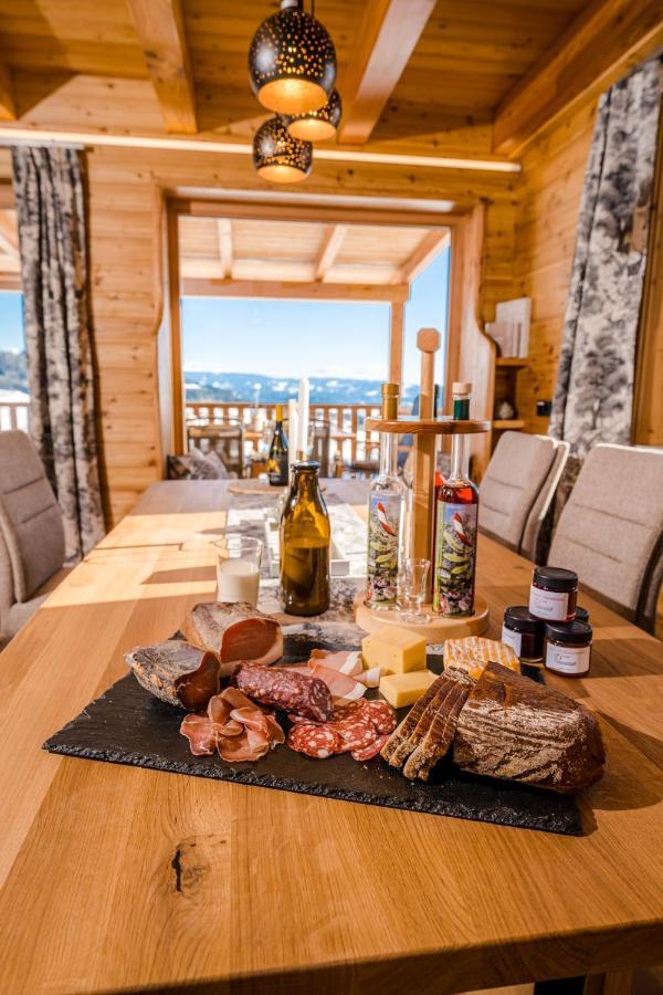 Hochleben-Chalets Am Erlebnisbauernhof Steinerhof Liebenfels エクステリア 写真