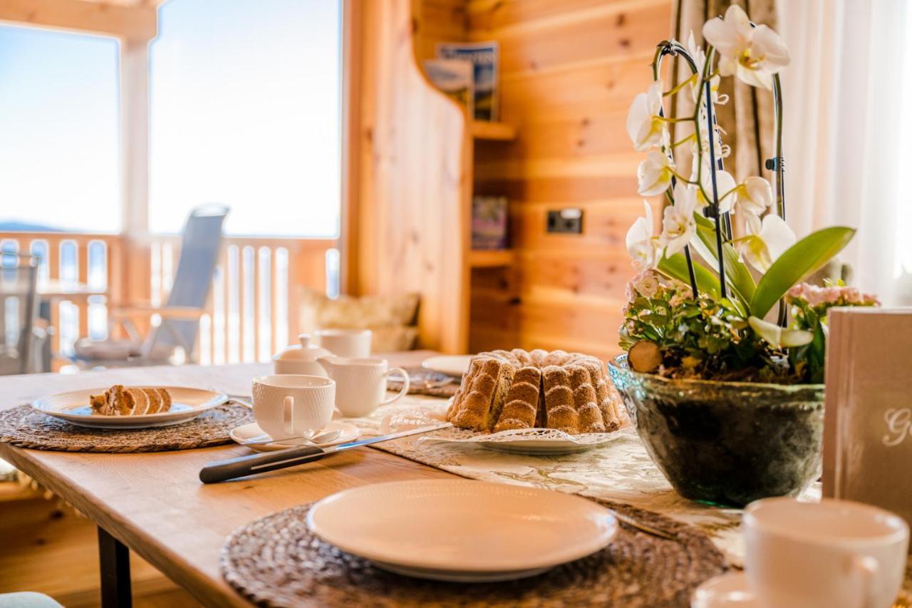 Hochleben-Chalets Am Erlebnisbauernhof Steinerhof Liebenfels エクステリア 写真