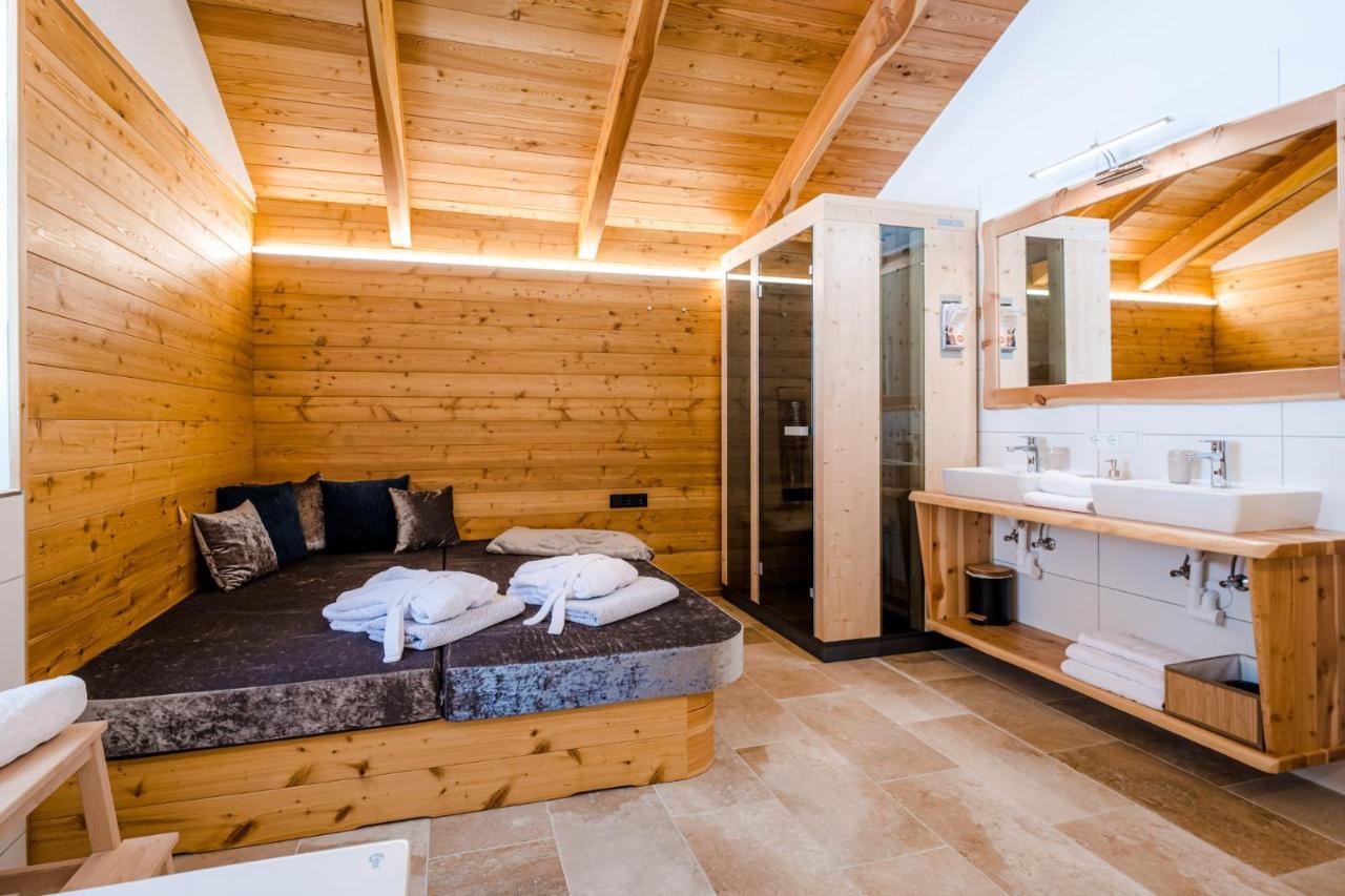 Hochleben-Chalets Am Erlebnisbauernhof Steinerhof Liebenfels エクステリア 写真